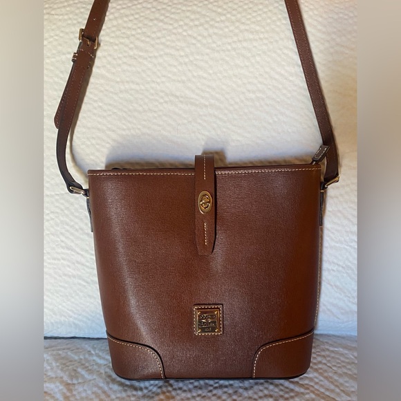 DOONEY AND BOURKE NWOT BROWN CROSSBODY BAG - Picture 10 of 13
